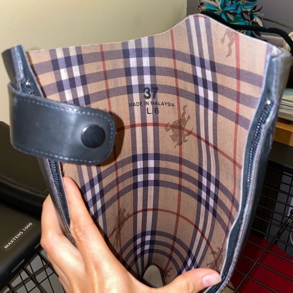 Burberry rain boots - Picture 5 of 5
